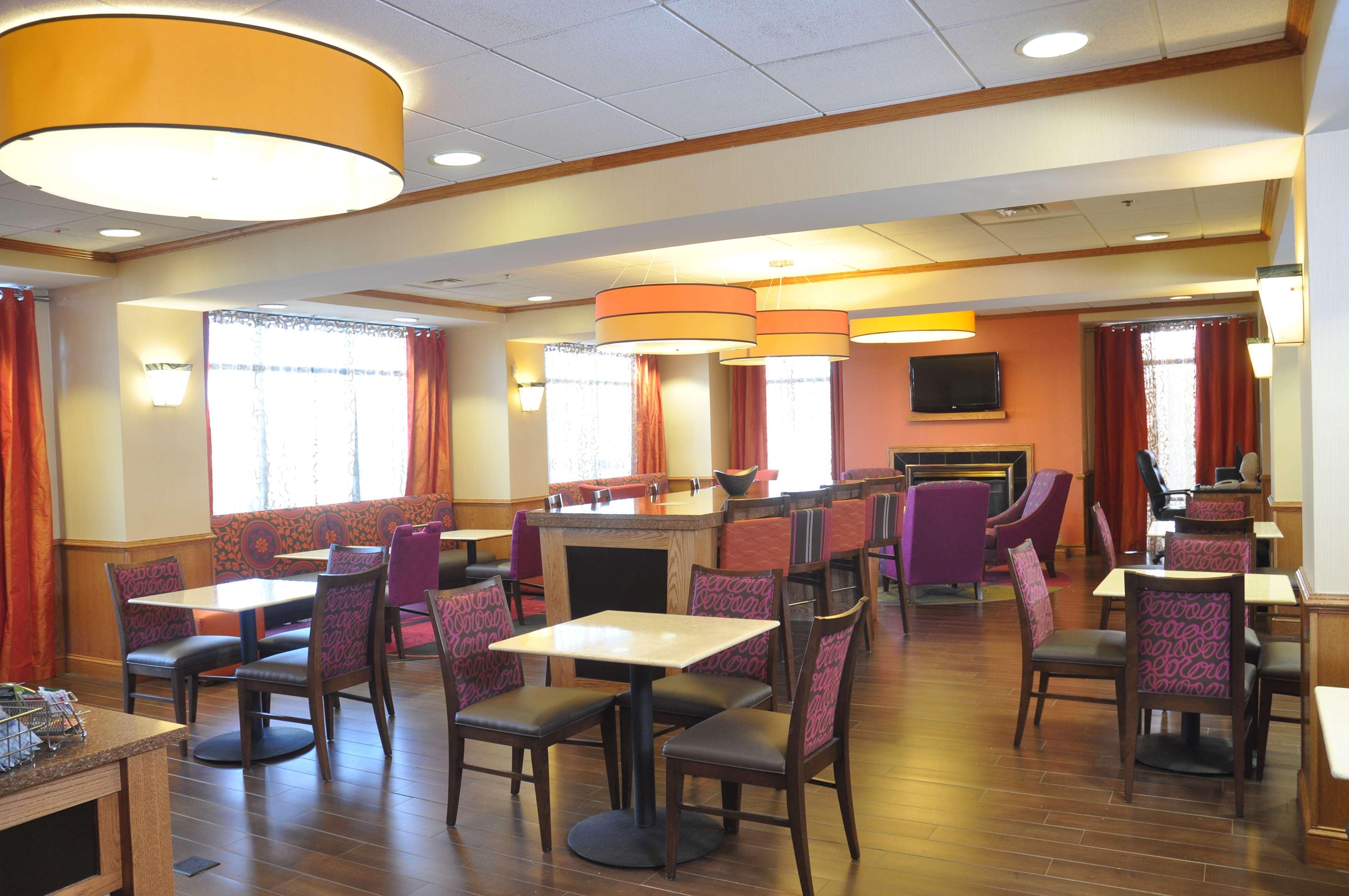 Hampton Inn Stony Creek Ngoại thất bức ảnh