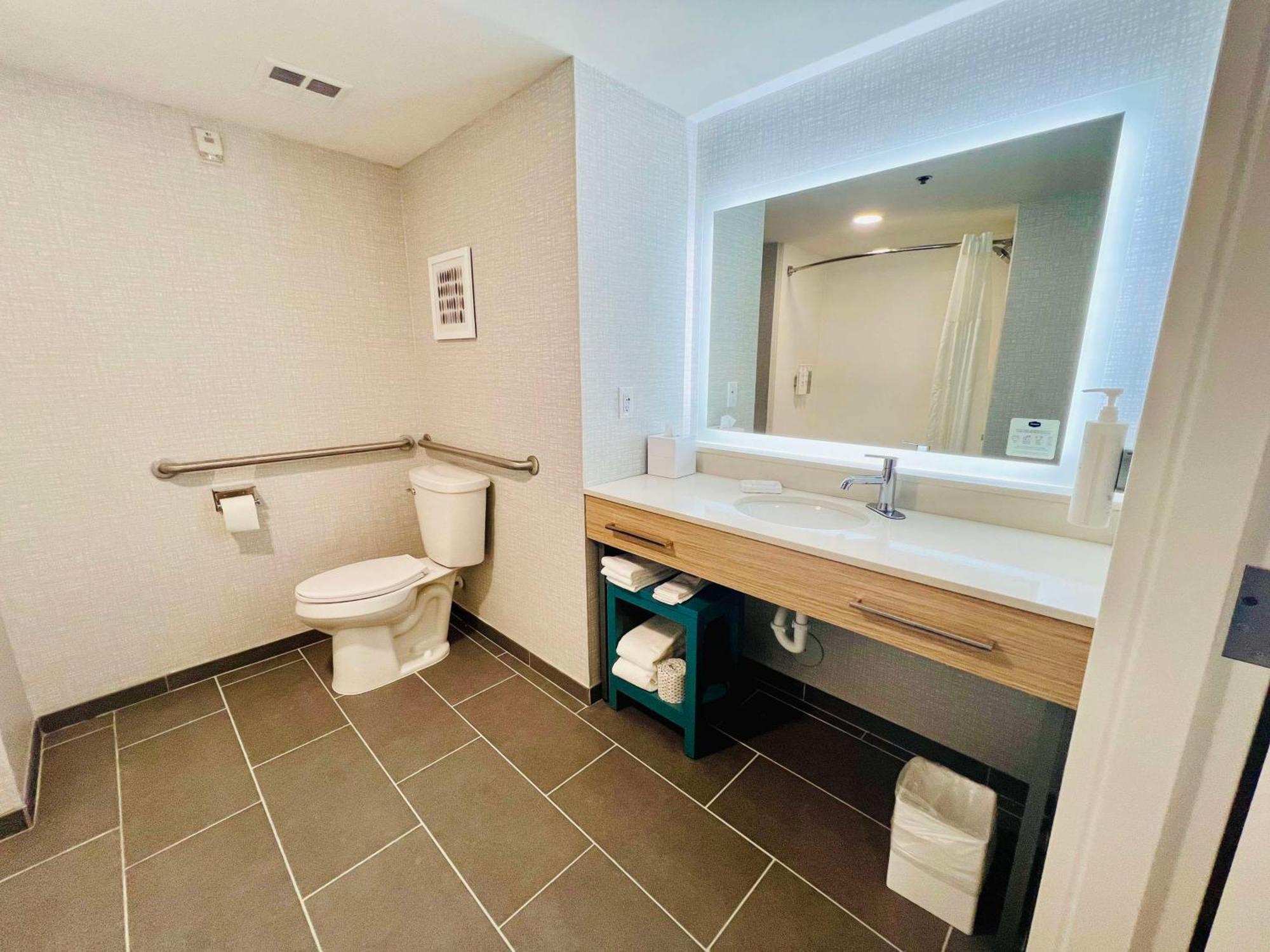 Hampton Inn Stony Creek Ngoại thất bức ảnh