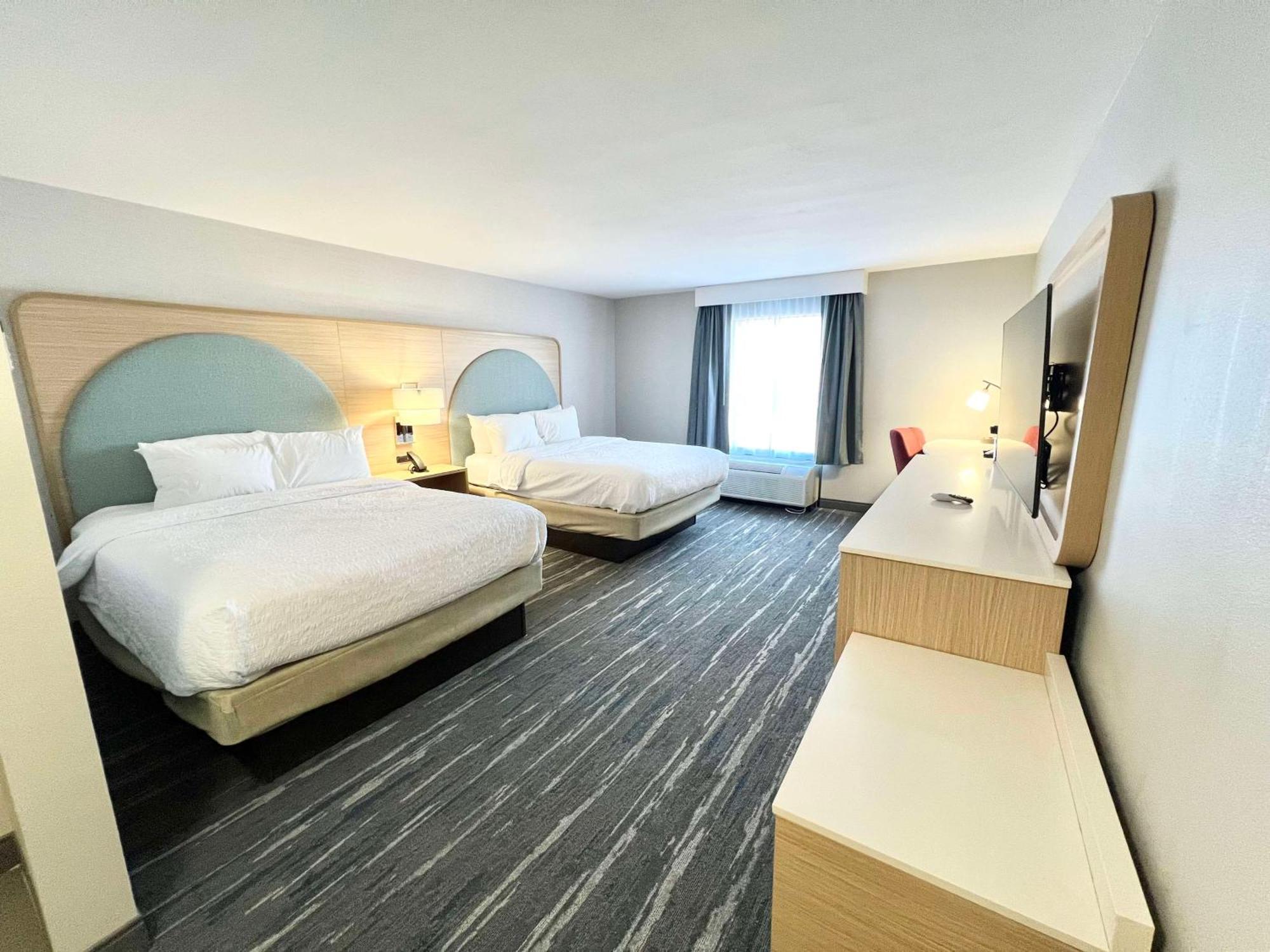 Hampton Inn Stony Creek Ngoại thất bức ảnh